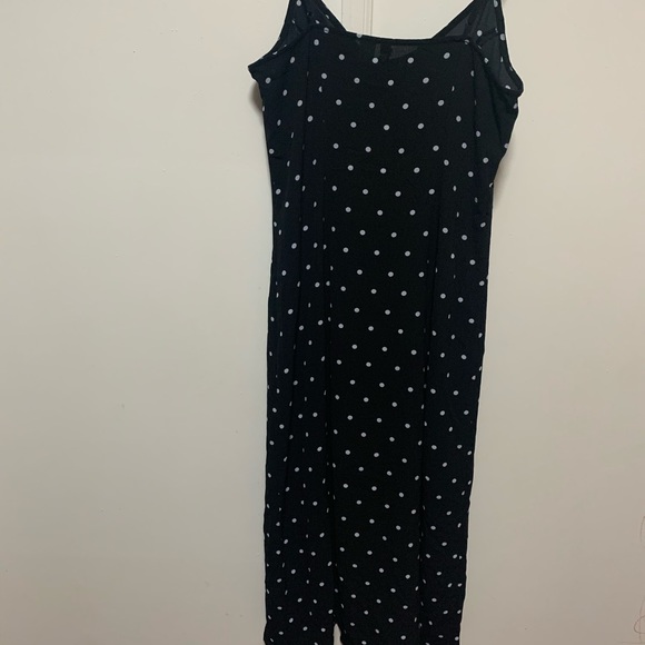 H&M Black Polka Dot Print V-Neck Dress - Picture 2 of 3